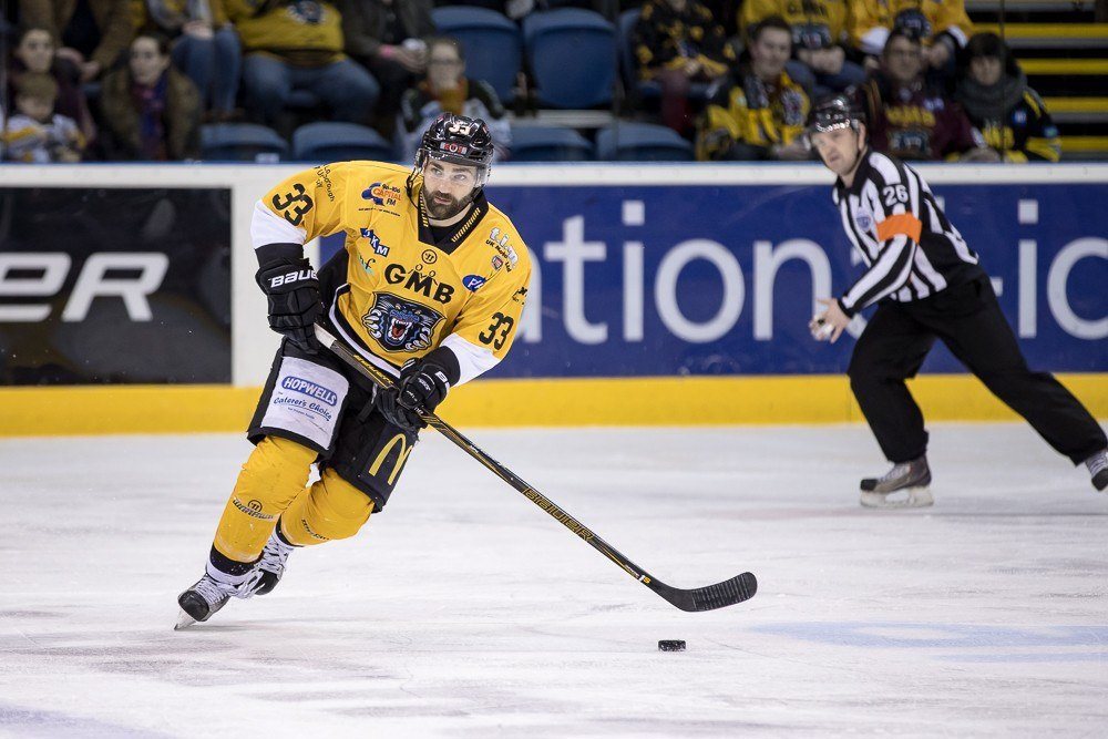 Sheffield Steelers skipper refuses to give up on silverware in his last  season