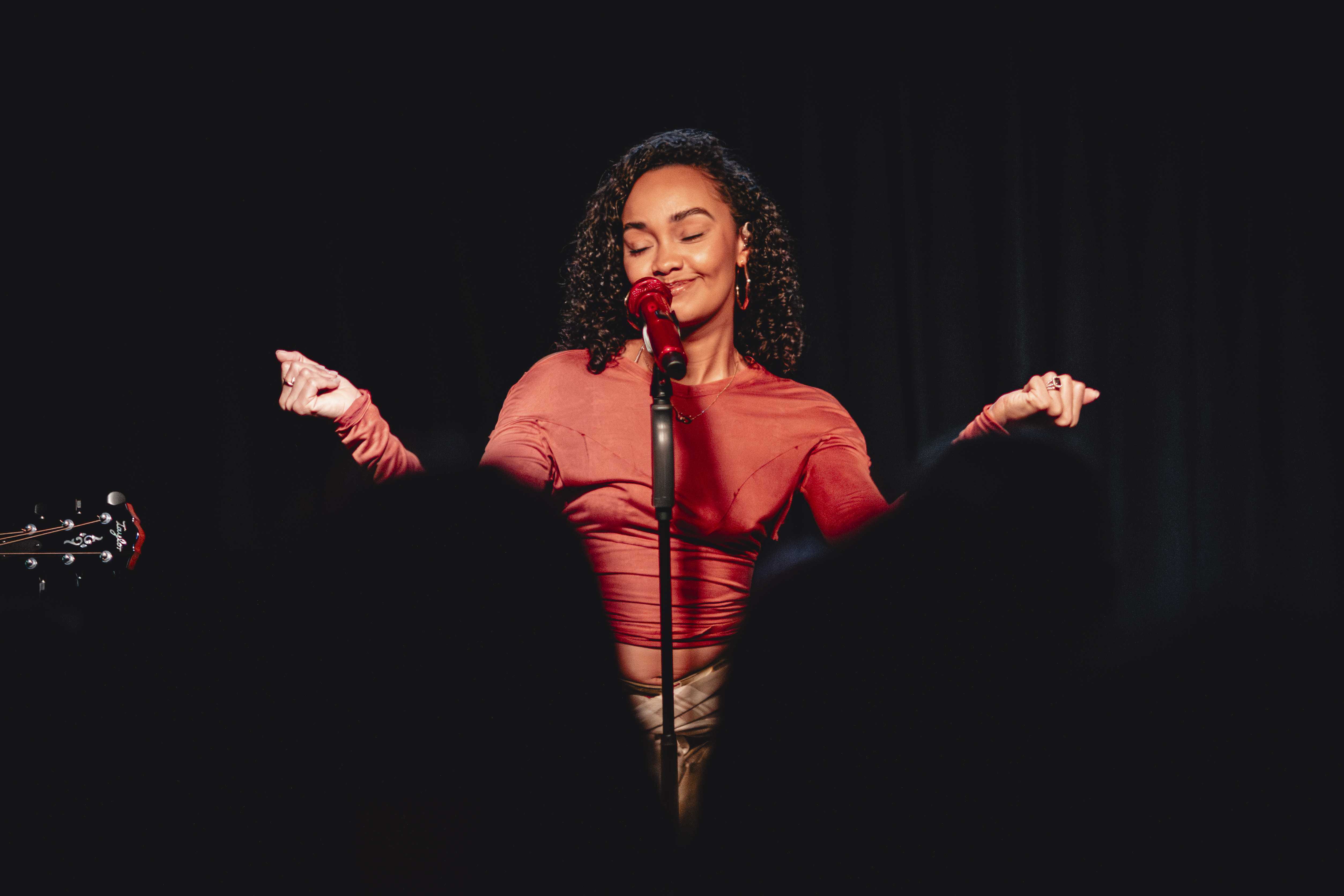 LEIGHANNE 40