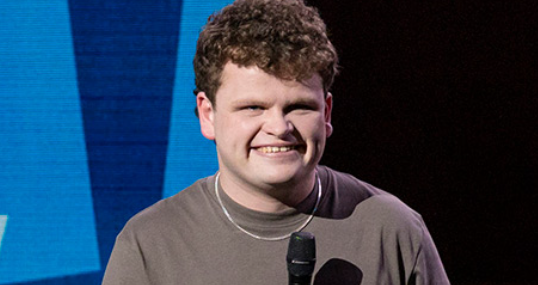 bbc_new_comedy_award_2022_07_dan_tiernan-127420.jpg