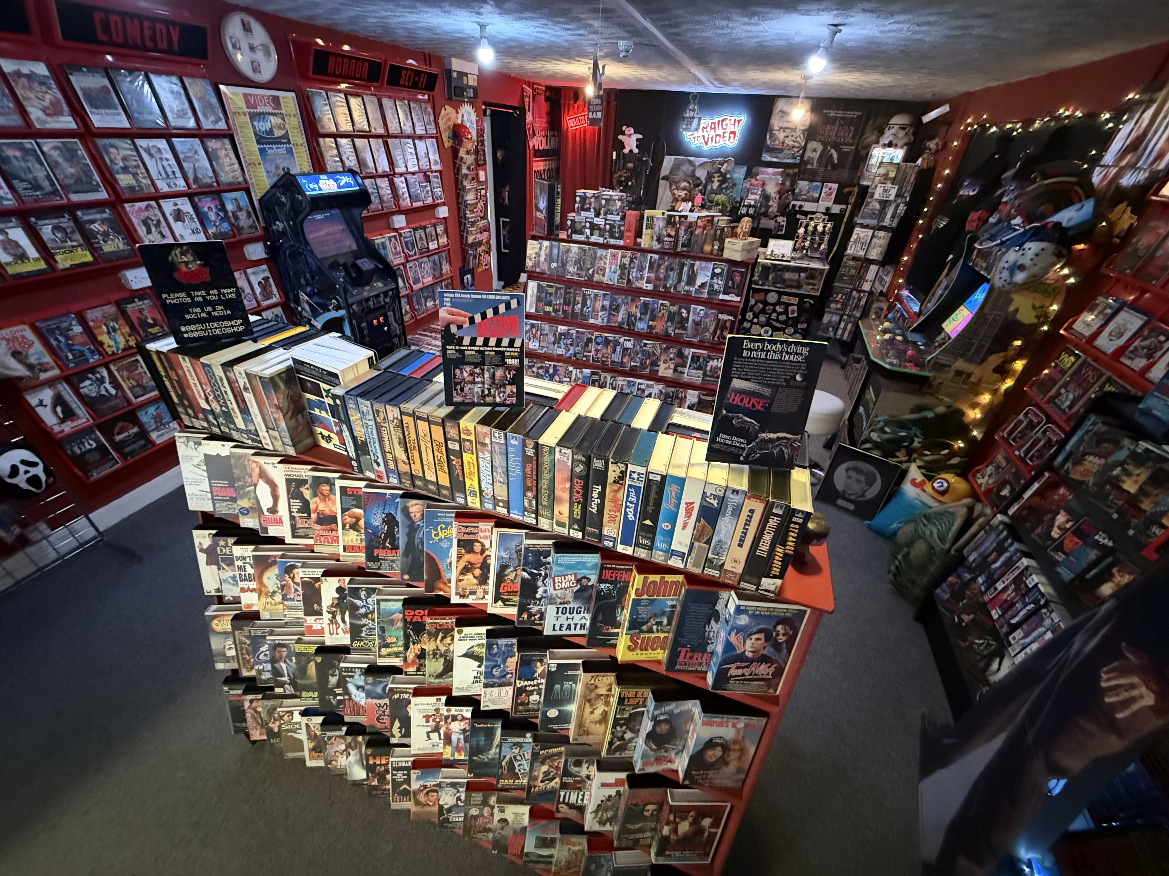 80S Video Shop 03