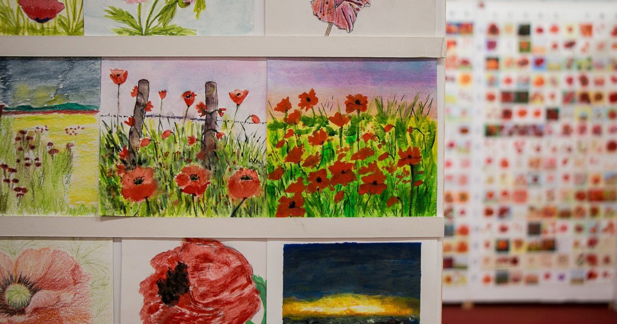 Art Review: Paint a Poppy Challenge and Open Day at The Society of All ...