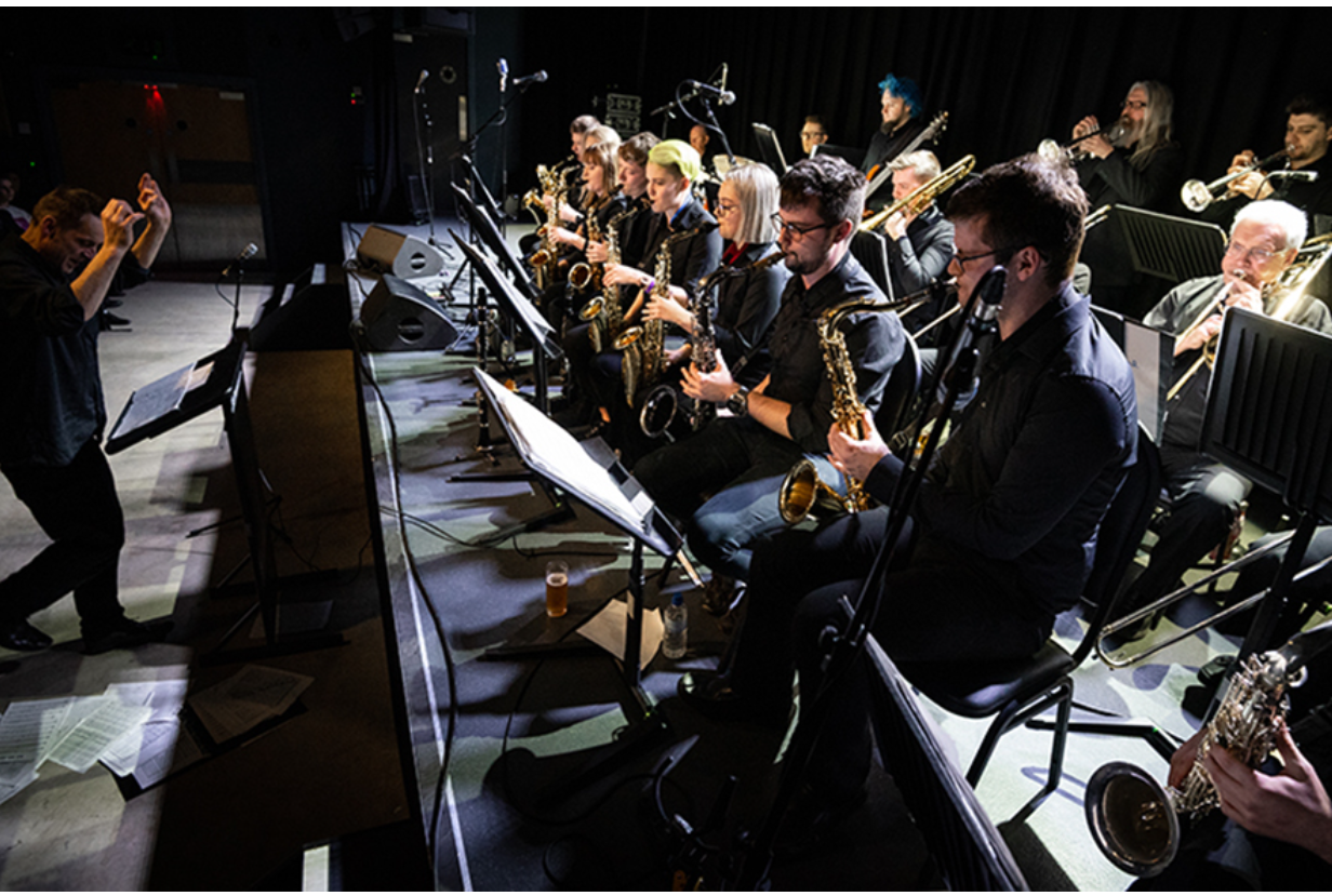 NTU-Big-Band-live-with-guest-resized-127812.jpg