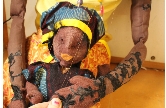 Luckiest-Girl-Alive-Hoda-Rod-Puppet.-Own-Photo (1)-114657.jpg