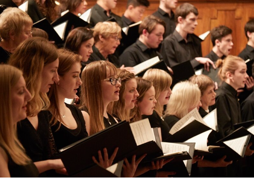 uni choir-114354.jpg