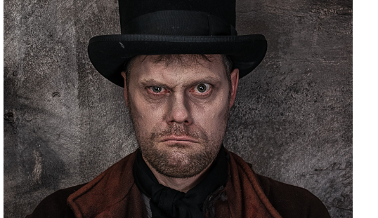stephen headshot-114321.jpg