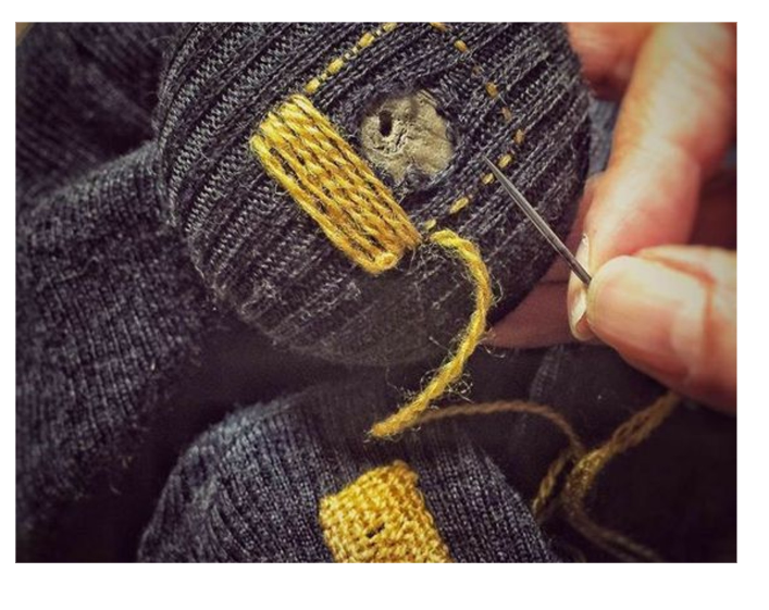 mending-114382.jpeg
