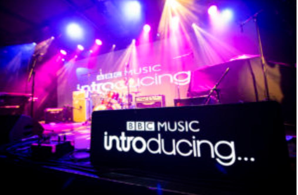 20-10-2021-BBC-Intro-METRONOME-LOW-2-300x200-114304.jpg
