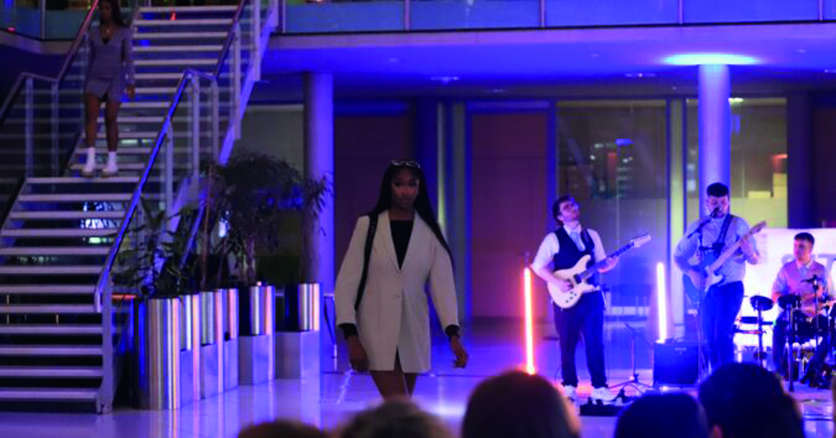 NTU and White Rose Offer Free Professional Wardrobes for Students NTU and White Rose Offer Free Professional Wardrobes for Students