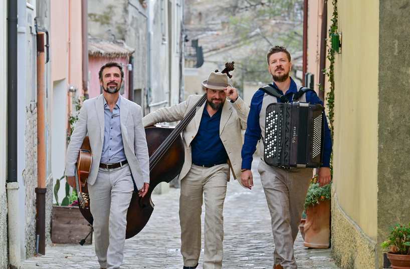 3.3-Tolga-Trio-114492.jpg