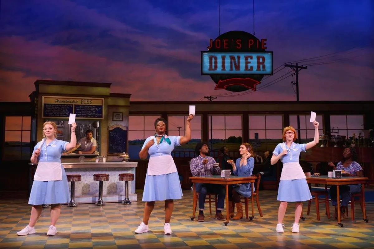 Waitress2
