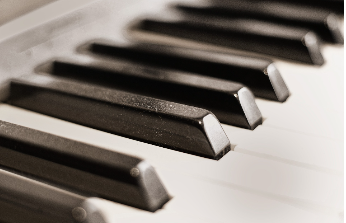 piano-7622920_1920-141124.jpg