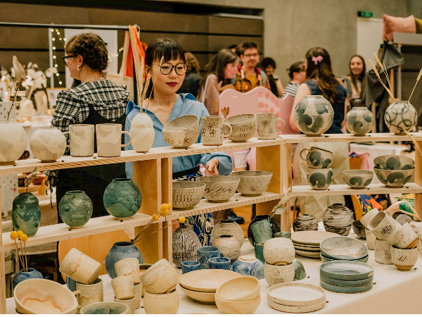 contemp_craft_fair-155.1184x866-126968.jpg (1)