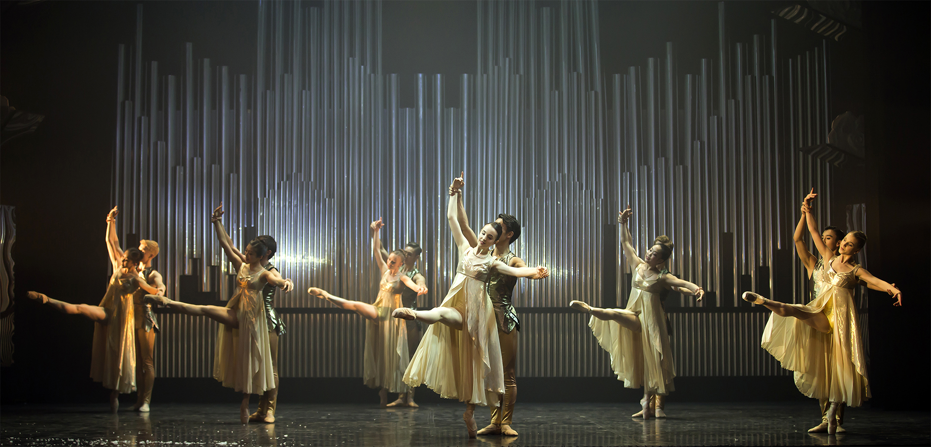Theatre Review: Northern Ballet's Beauty & The Beast at Theatre Royal ...