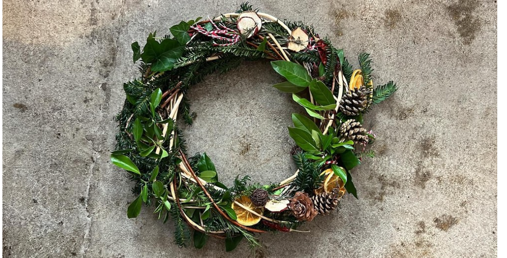 Debbie_Bryan_fresh_foraged_wreath 1800px-114337.jpeg