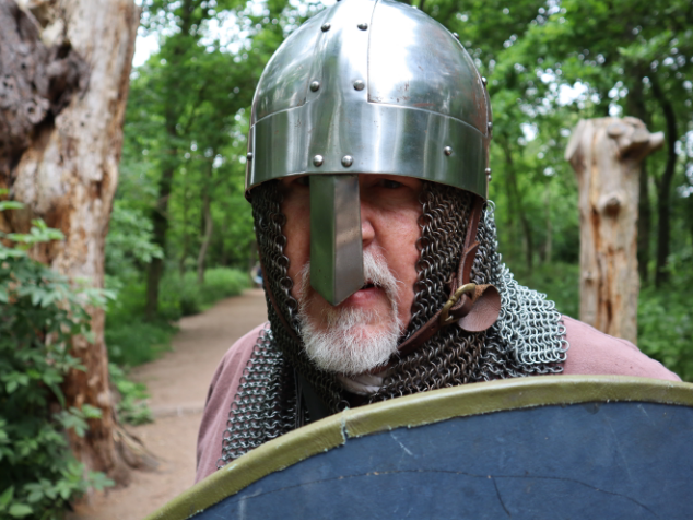 Landscape. Forest entrance. Face close-up 2-114383.jpg (1)