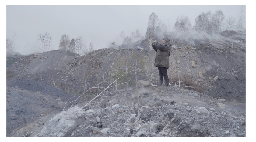 Black-Snow-114382.jpg